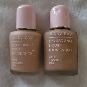 Mary Kay Day Radiance Liquid‎ Foundation Rose Petal Ivory New